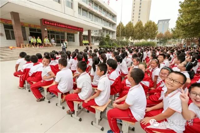 1453265672221527.jpg 舞蹈学院